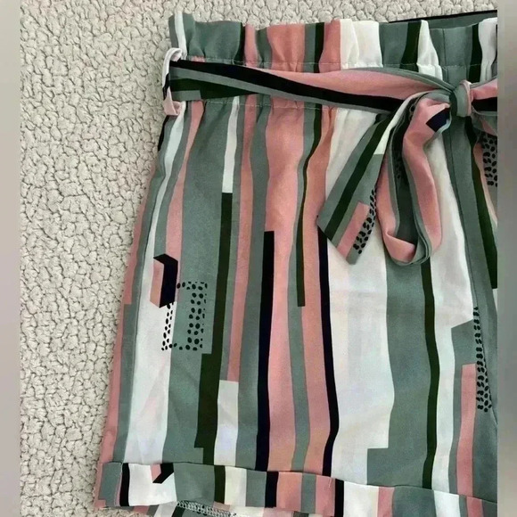 Striped Paperbag Waist Shorts with Tie Belt - Multicolor - Picture 3 of 10